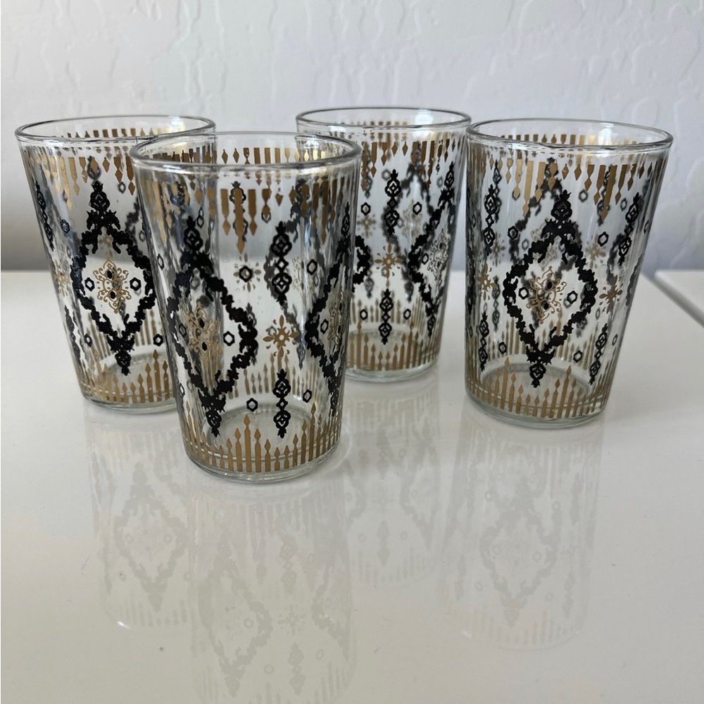 Anthropologie Home Set of 4 Glass Cups